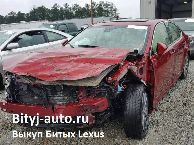 на фото: аварийный Lexus ES 250, после лобового столкновения кузов деформировало