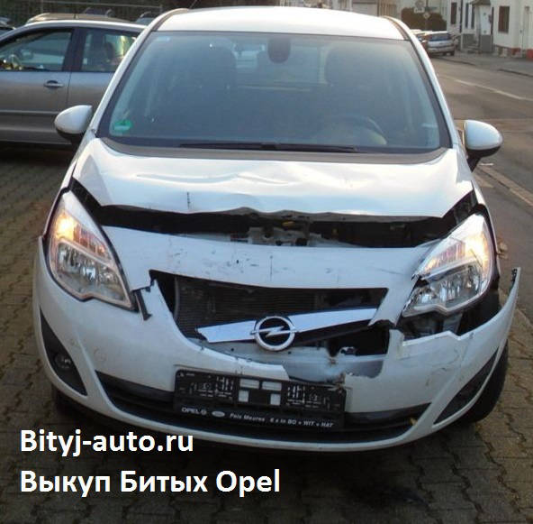 на фото: Opel Meriva после дтп 